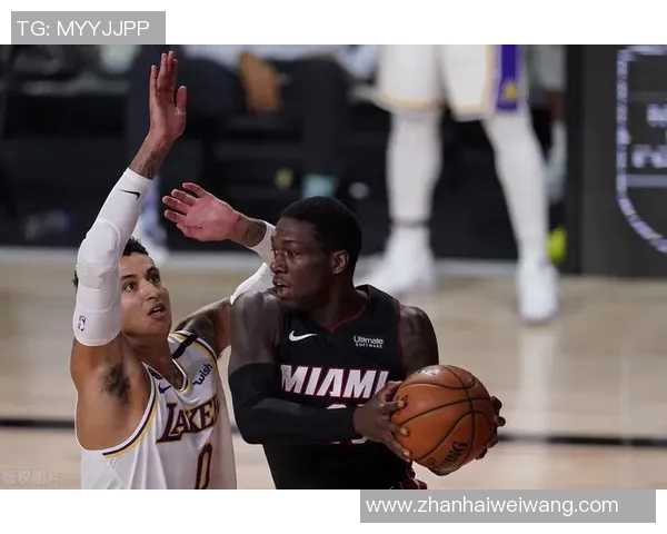 火箭队与步行者队激战正酣1月7日精彩对决引发球迷热议